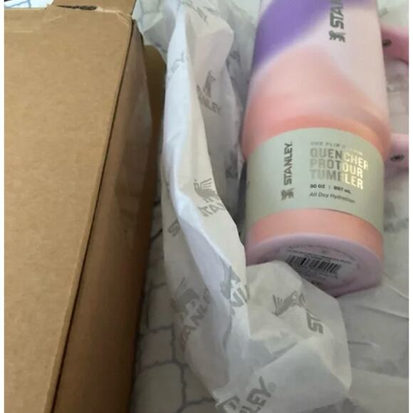 NIB Stanley Rose Petal Motion 30oz ProTour - Picture 4 of 4